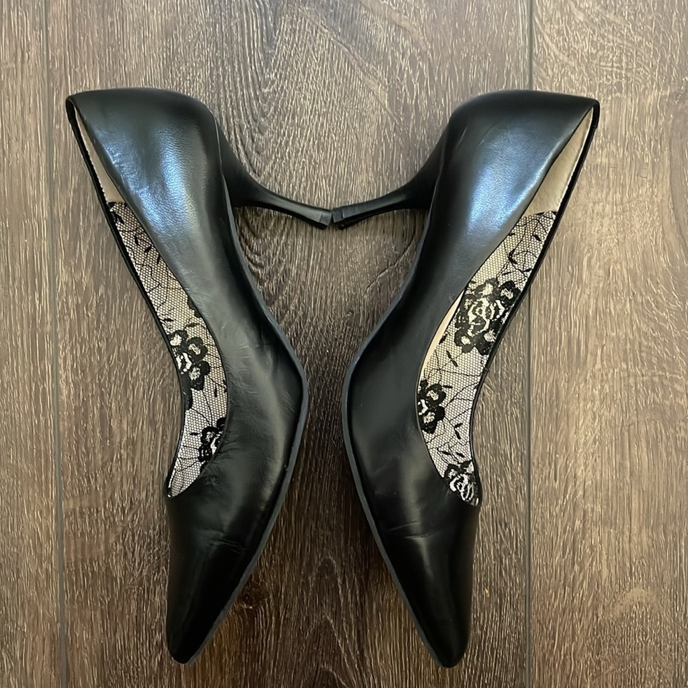 Nine & CO Black Heels - Picture 5 of 13
